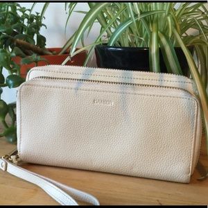 White Danier leather wallet/ clutch